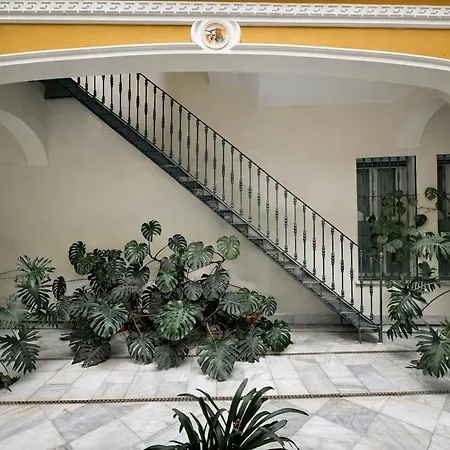 Centro Ciudad Giralda Parejas Teletrabajo Familias Appartamento